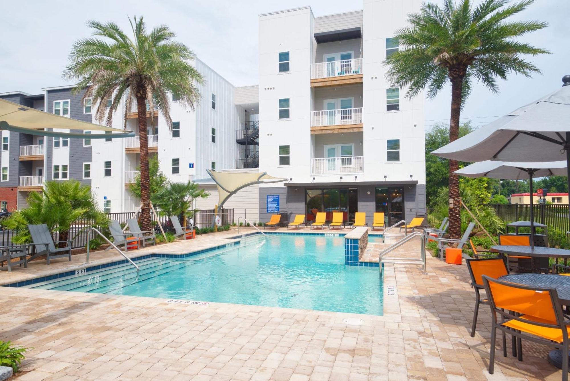 Deluxe One Bedroom Apartment Gainesville Exteriör bild